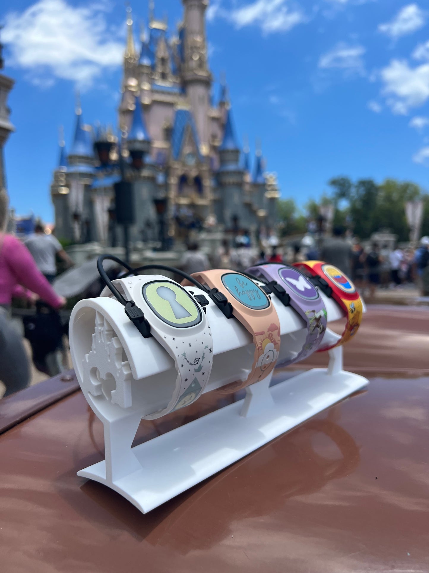 Disney MagicBand+ & Charger Display Stand