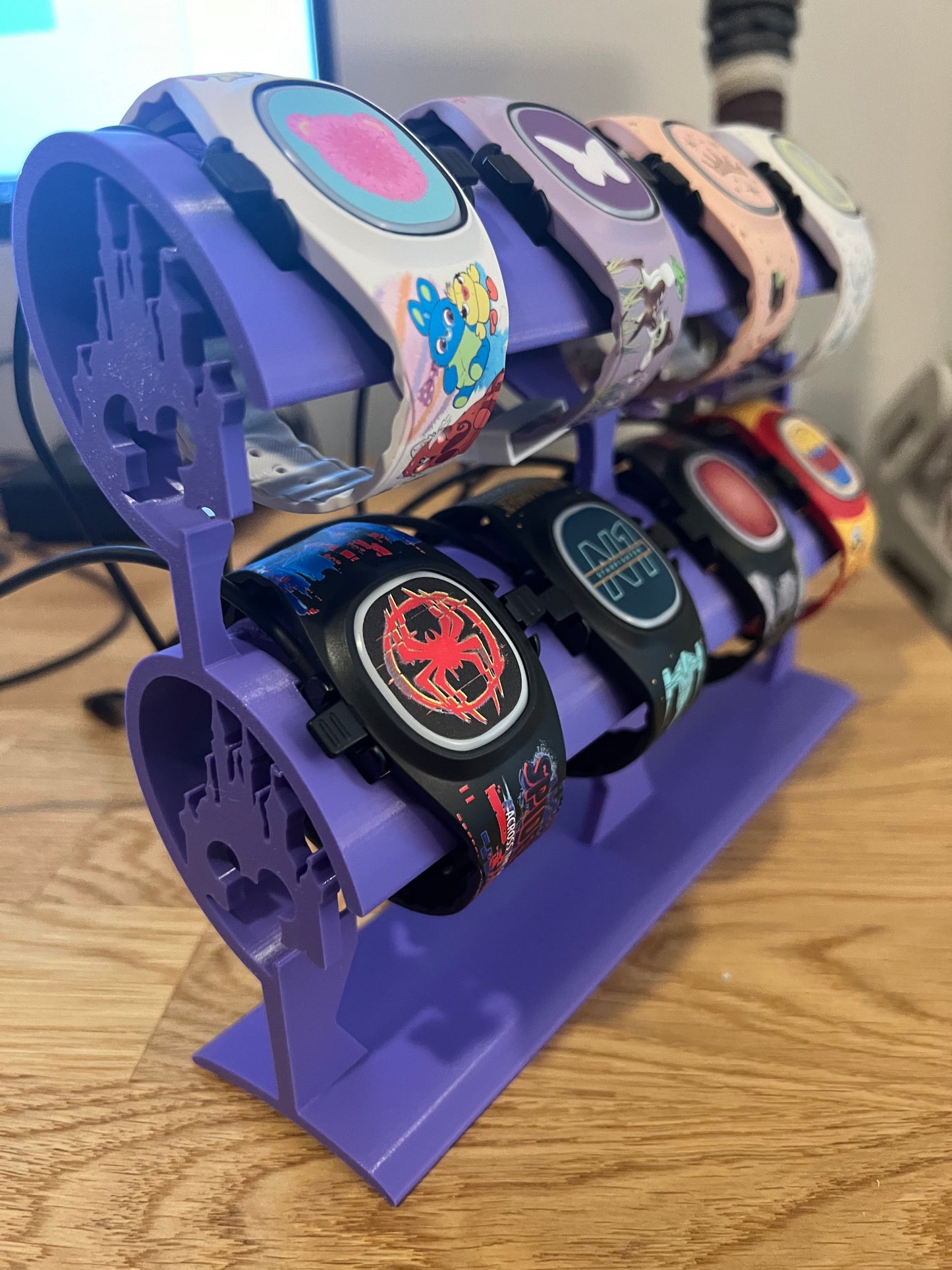 Youth Double Decker Disney MagicBand+ & Charger Display Stand